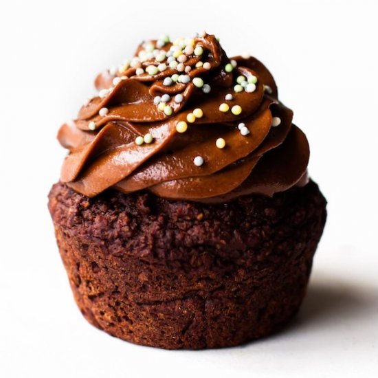 The Best Healthy Chocolate Cupcakes