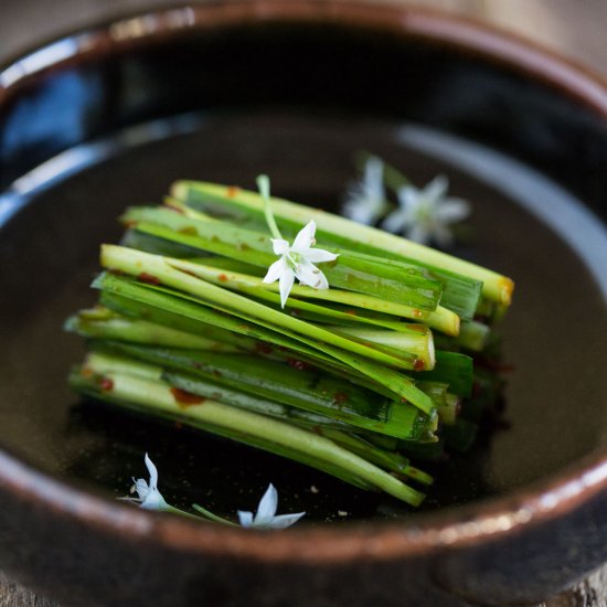 Korean Chive Salad (Buchu Muchim)