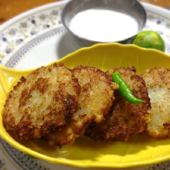 Sabudana Vada with Curd