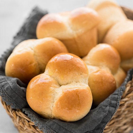 Cloverleaf Rolls