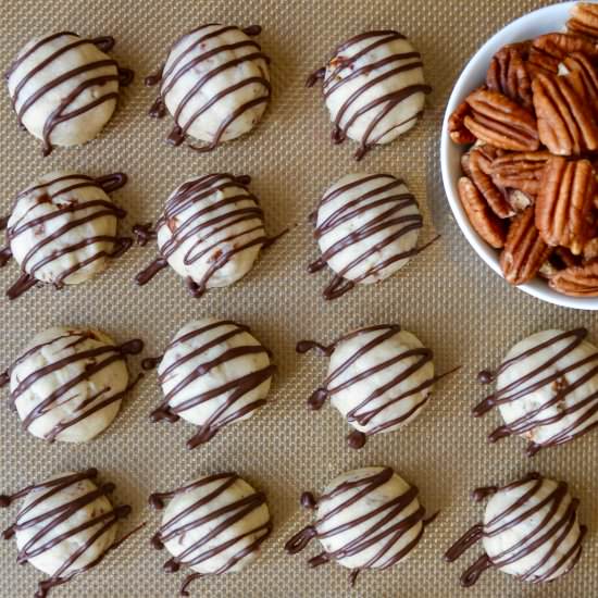 Easy Pecan Balls