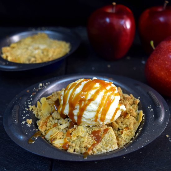 Winter Spiced Apple Crisp