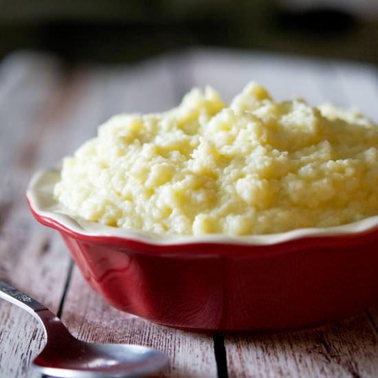 Roasted Garlic Mashed Cauliflower