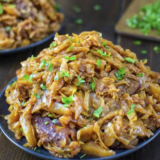 CABBAGE WITH RIBS