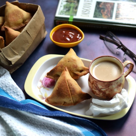 Baked Dhansak Flavored Veg Samosa