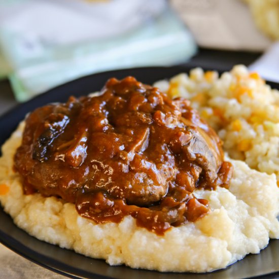 Easy Salisbury Steak Dinner