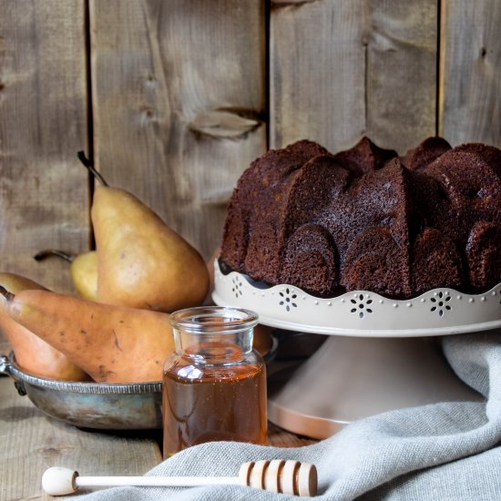 Pear and Honey Bundt Cake