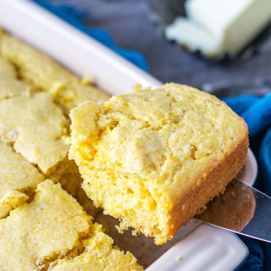 Classic Southern Cornbread