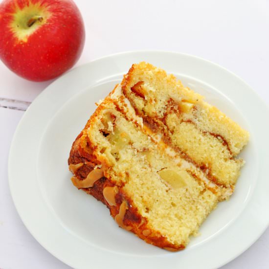 Apple Cinnamon & Caramel Cake