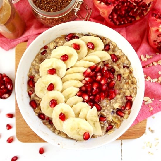 Banana Pomegranate Oatmeal