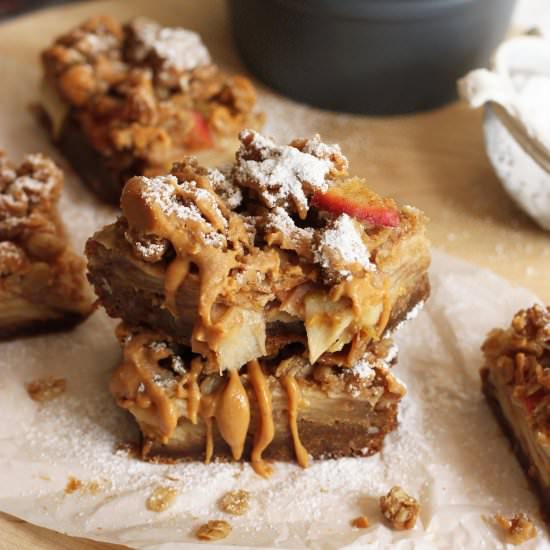 Apple Crumble Gingerbread Blondies