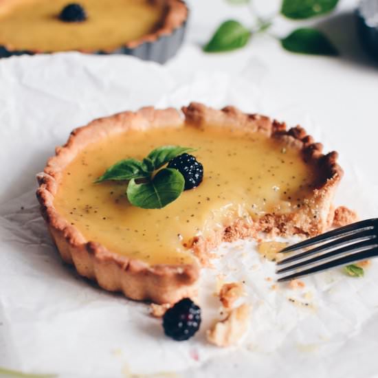 Lemon curd tartlets