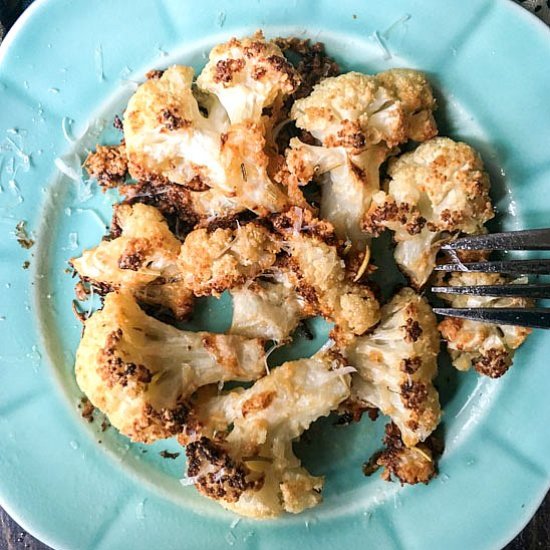 Rosemary Parmesan Cauliflower Bites