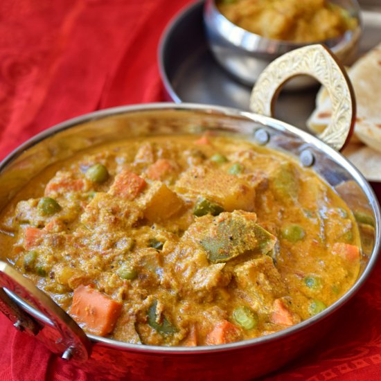 Vegan vegetable korma