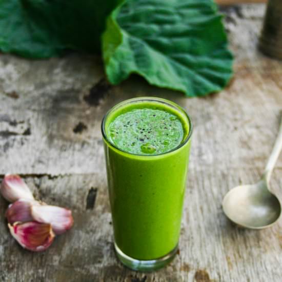 Savory Kale & Kefir Green Smoothie