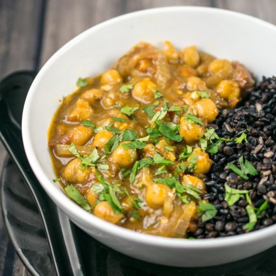 Easy Coconut Chickpea Curry