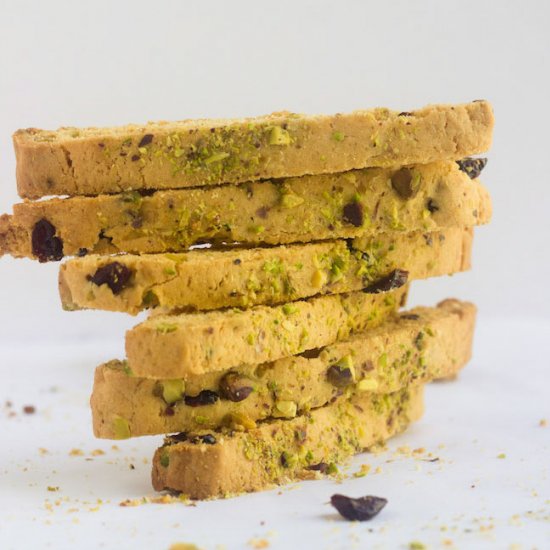 CRANBERRY AND PISTACHIO BISCOTTI