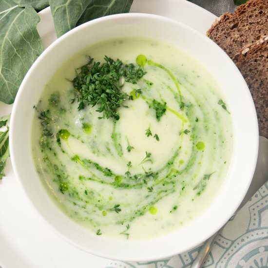 Creamy dreamy kohlrabi soup