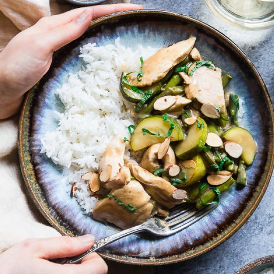 Easy Honey Mustard Chicken Skillet