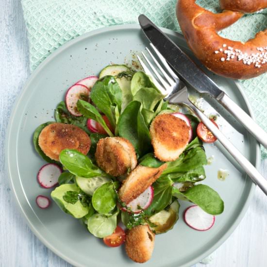 Fried Weisswurst salad