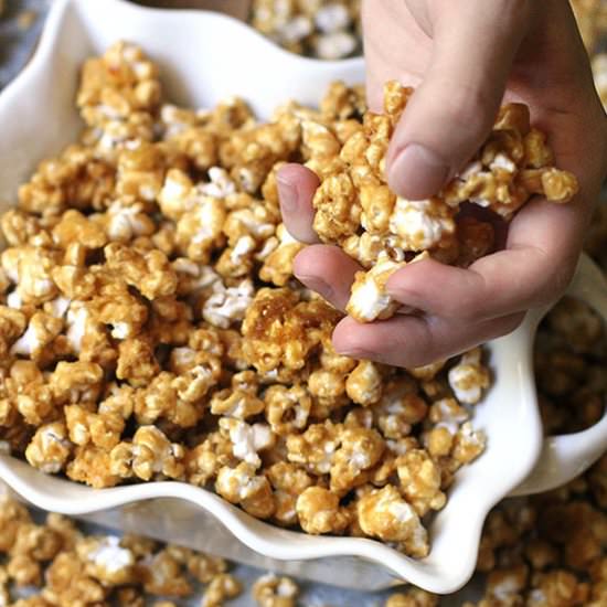 Easy Caramel Popcorn