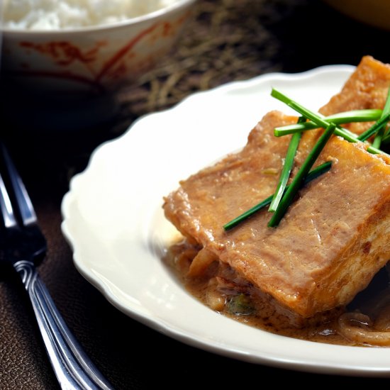 Braised Tofu in Spicy Peanut Sauce