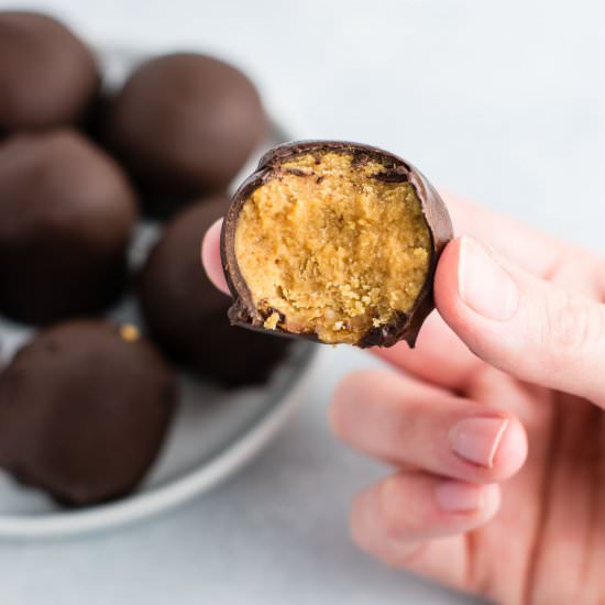 No Bake Peanut Butter Truffles