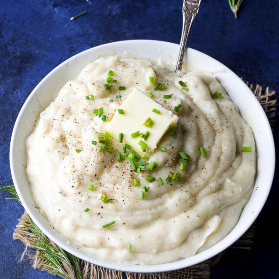 Garlic Herb Crockpot Mash Potatoes