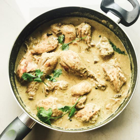 Creamy Cashew Chicken Curry