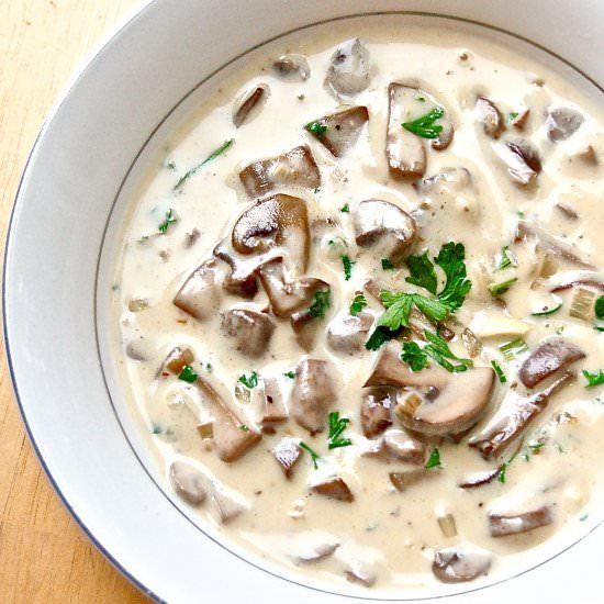 White Wine Mushroom Gravy