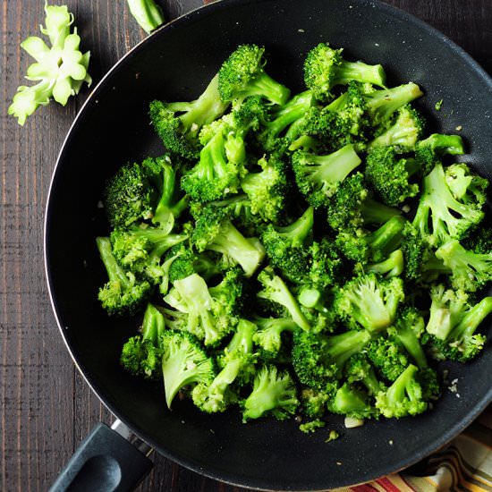 The Best Steamed Broccoli Ever