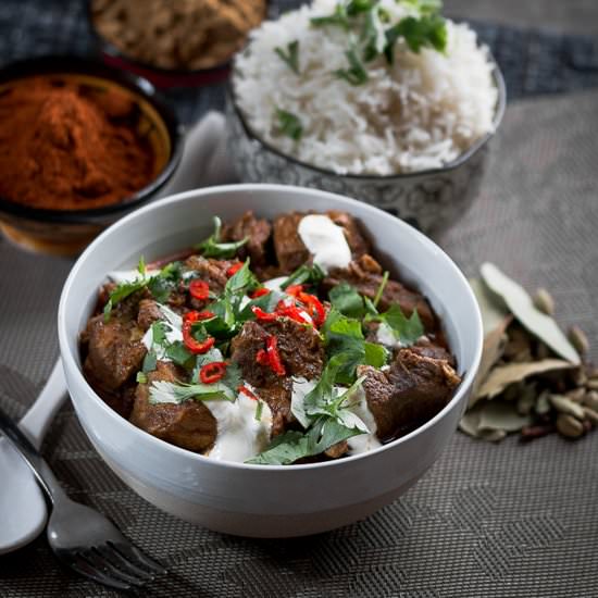 Slow Cooker Curry Lamb Rogan Josh