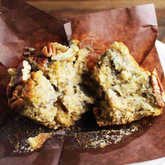 The Best Banana Pecan Muffins