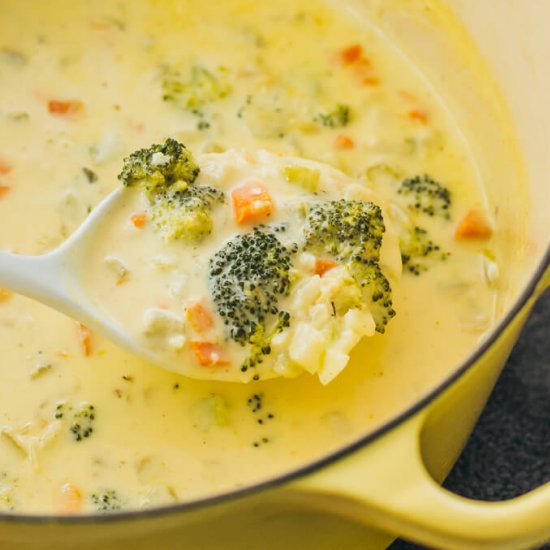 Easy Broccoli Cheddar Soup