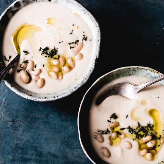 Simple Instant Pot White Bean Soup