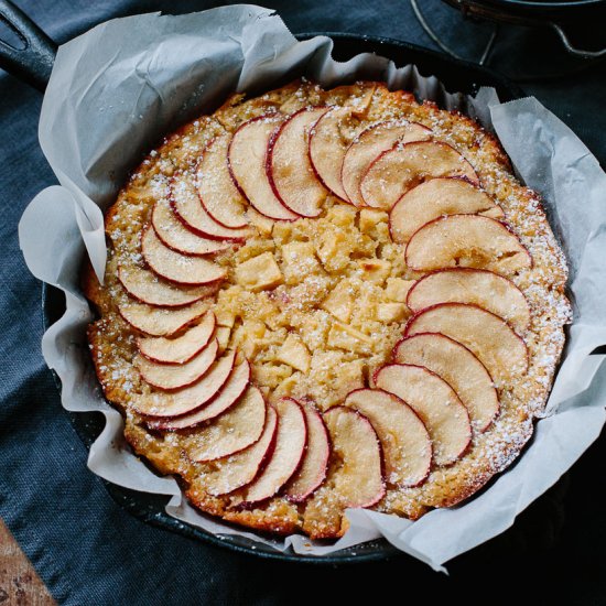 Apple Whiskey Cake