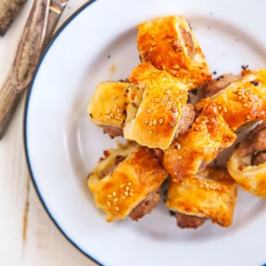 mini fennel sausage rolls