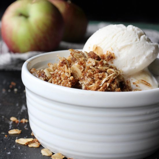 Vegan Apple Crisp with Gingersnaps