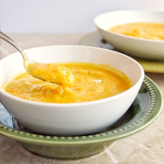 Slow Cooker Caramelized Squash Soup