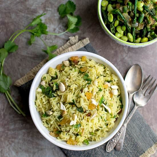 Curried Rice with Raisins & Cashews