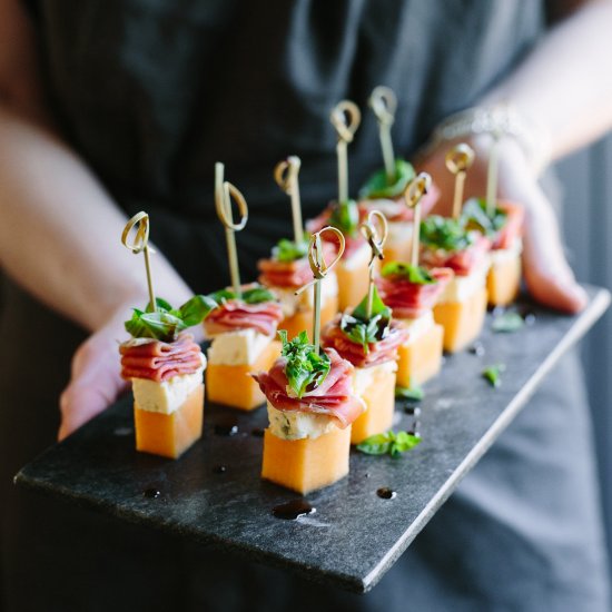 Melon, blue cheese & ham canapés