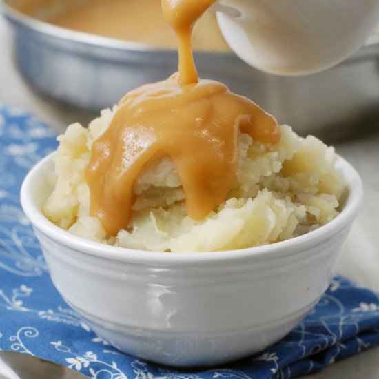 5 minute 4 ingredient gravy