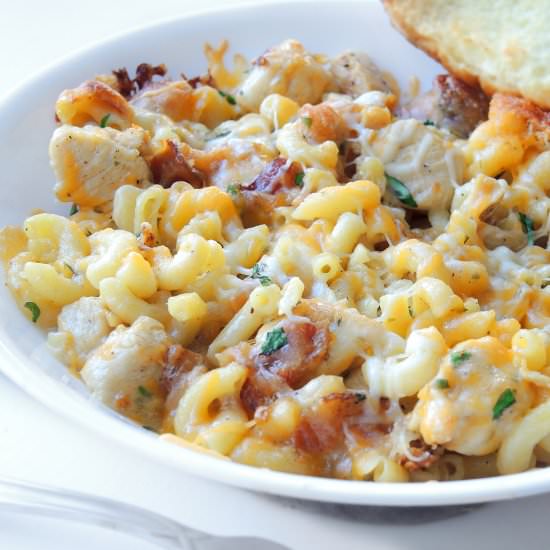 Baked Chicken, Bacon & Ranch Macaroni & Cheese