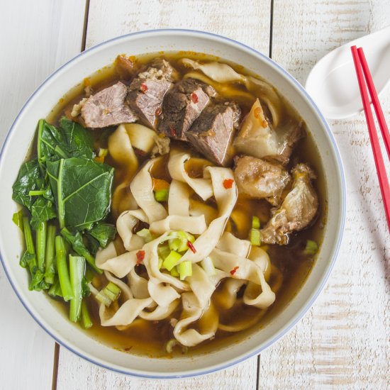 Taiwanese Tomato Beef Noodles