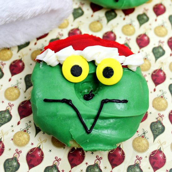 Christmas Grinch Donuts