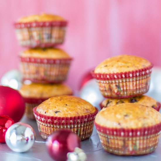 Mini panettoni with dark chocolate