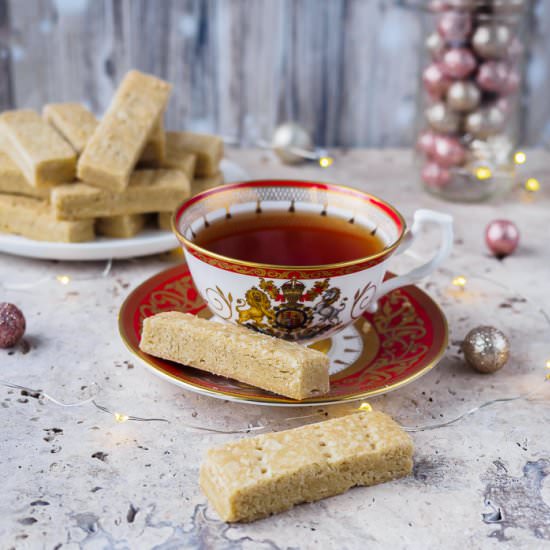 Espresso Cardamom Shortbread Cookie