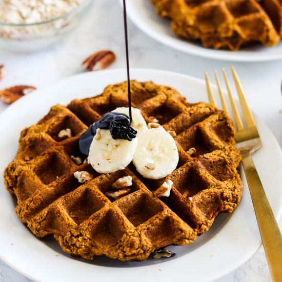 Vegan Oatmeal Pumpkin Waffles (GF)