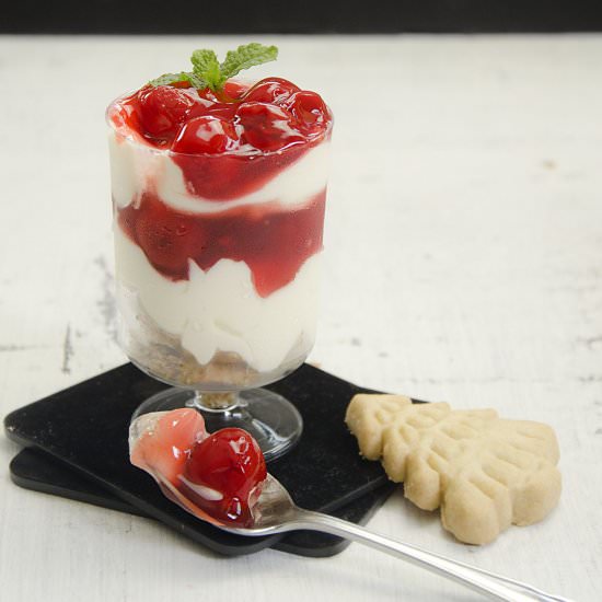 Classic Christmas Trifle