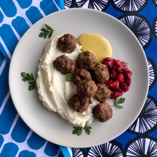 Low Carb IKEA Meatball Meal